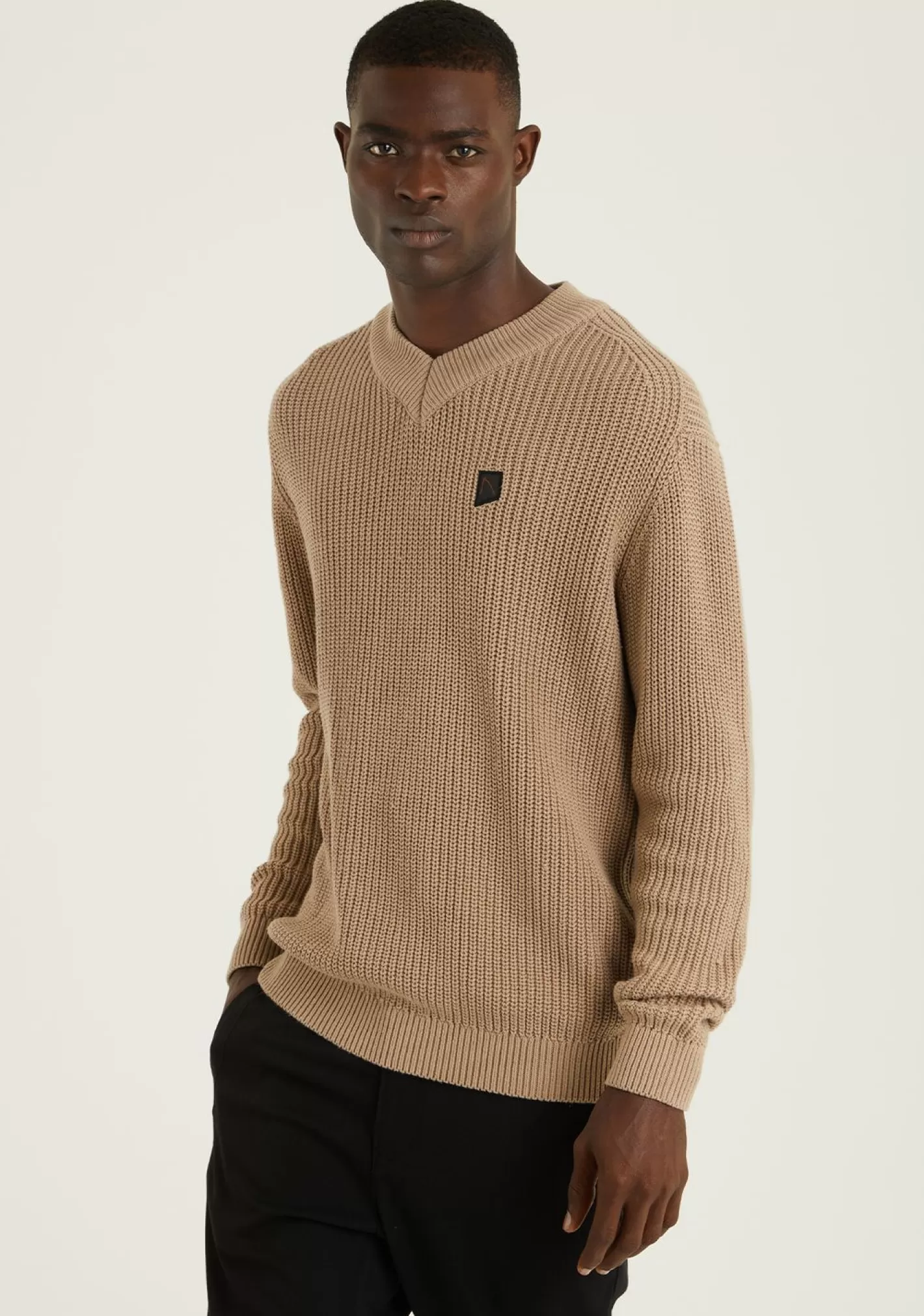 CHASIN' Oliver V-neck Knitwear - Chasin' EN