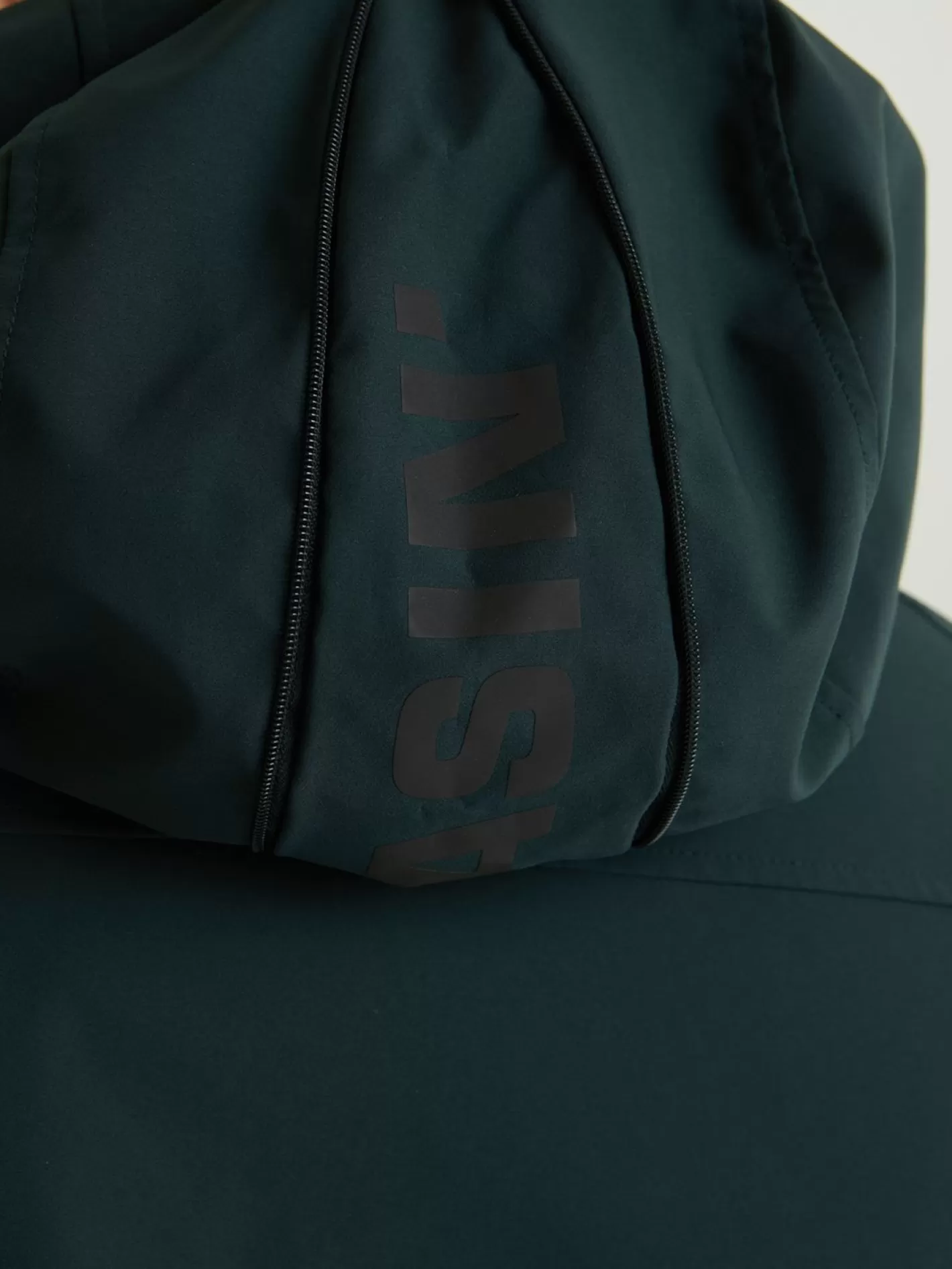CHASIN' Return Valley Jackets - Chasin' EN