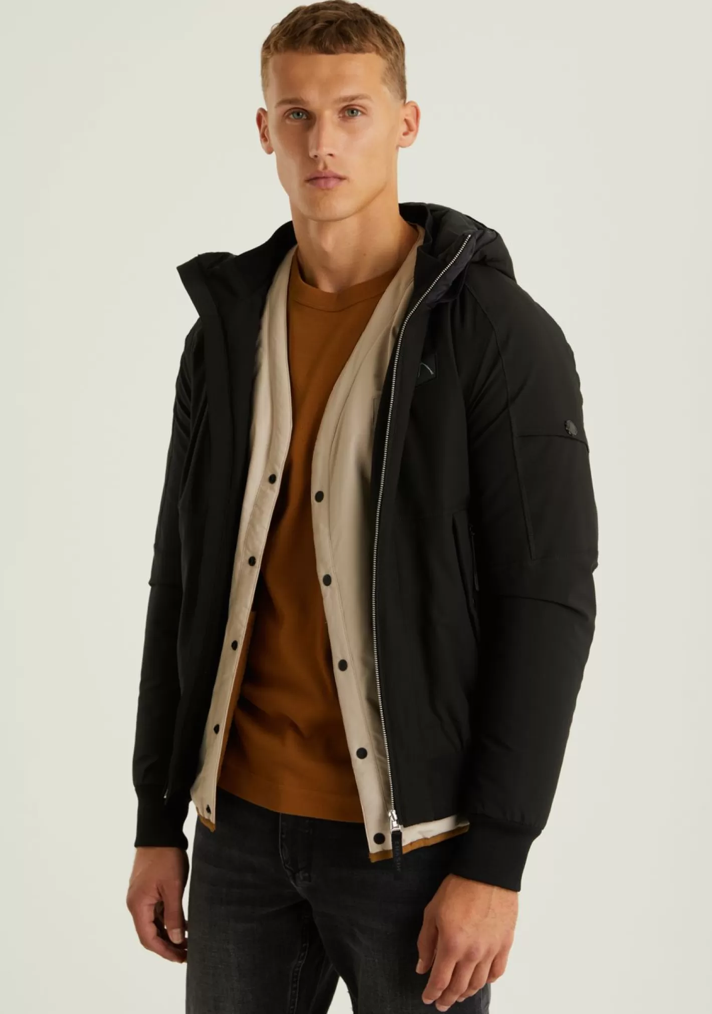 CHASIN' Return Valley Jackets - Chasin' EN