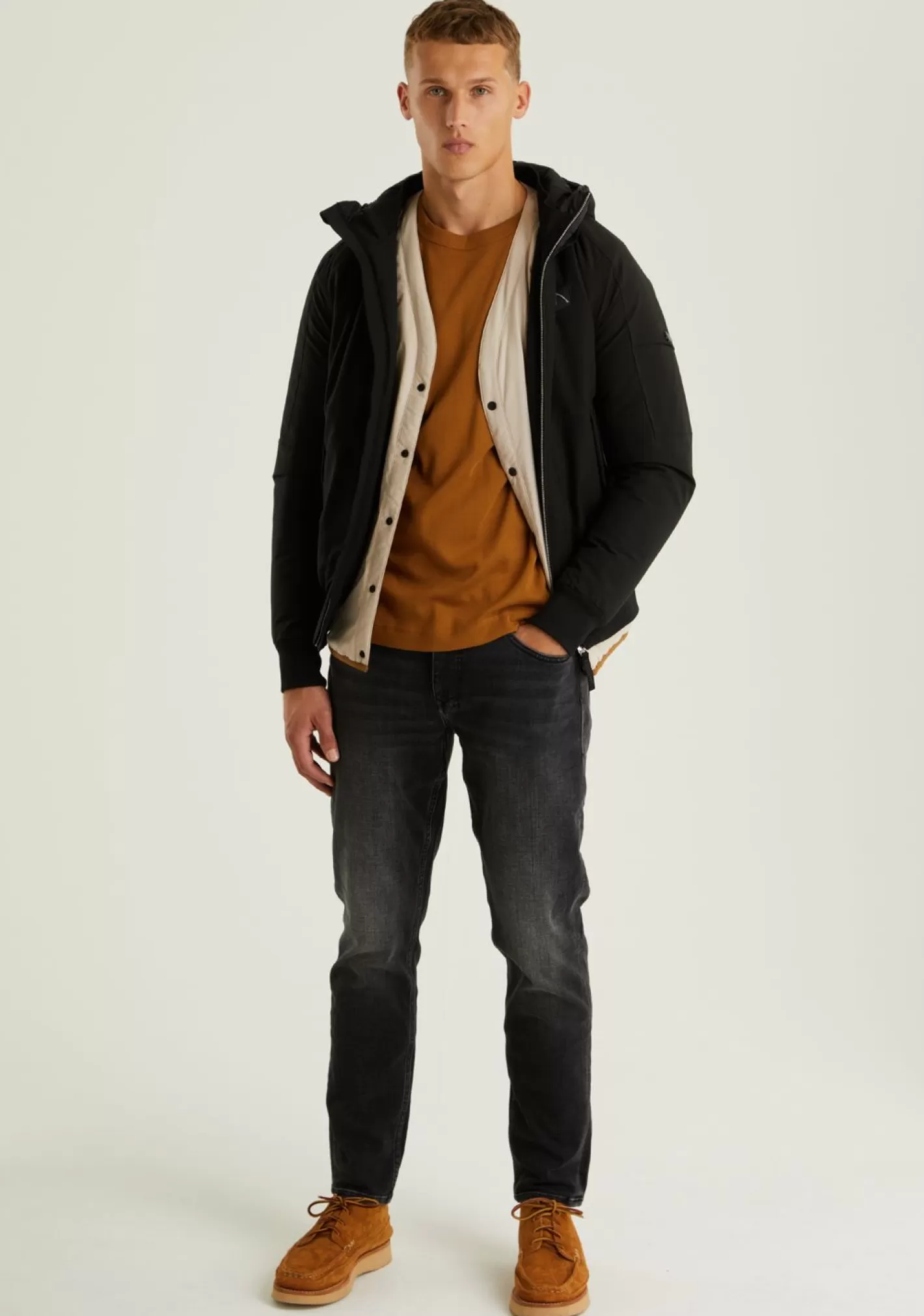 CHASIN' Return Valley Jackets - Chasin' EN