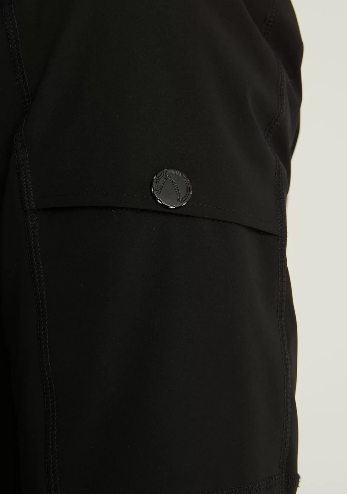 CHASIN' Return Valley Jackets - Chasin' EN